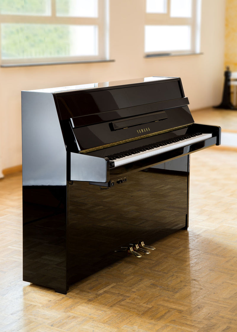 Klavier Yamaha B1/C-110 gebraucht